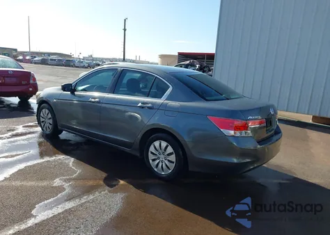 2011 Honda Accord 2.4 Lx z USA, uszkodzony, nr VIN 1HGCP2F37BA030956